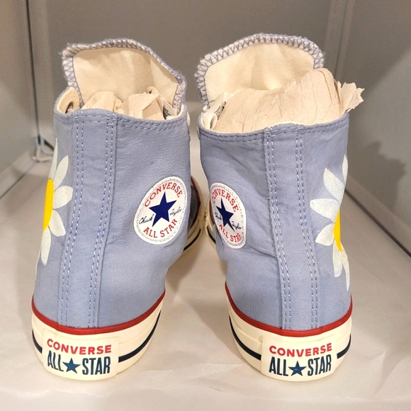 Converse - Picture 4 of 6